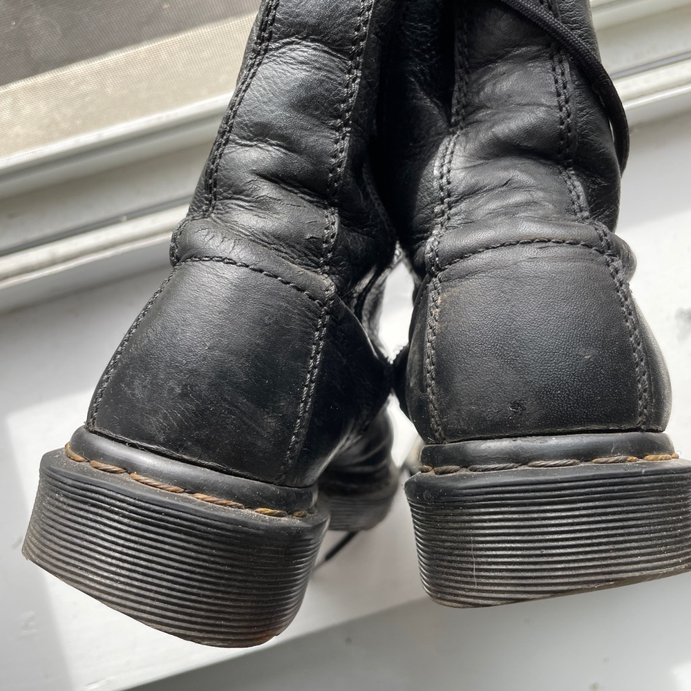 Vintage Dr. Martens Black Boots 1B99 VIRGINIA LEATHER MID CALF 14 hole - Picture 9 of 12